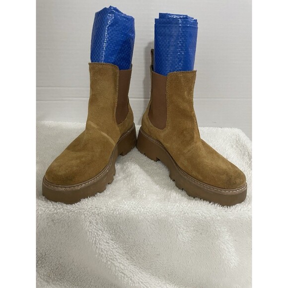 DOLCE VITA Womens Ankle Bootie Shoes  Size 6 medium Camel Suede Chelsea - Picture 1 of 5